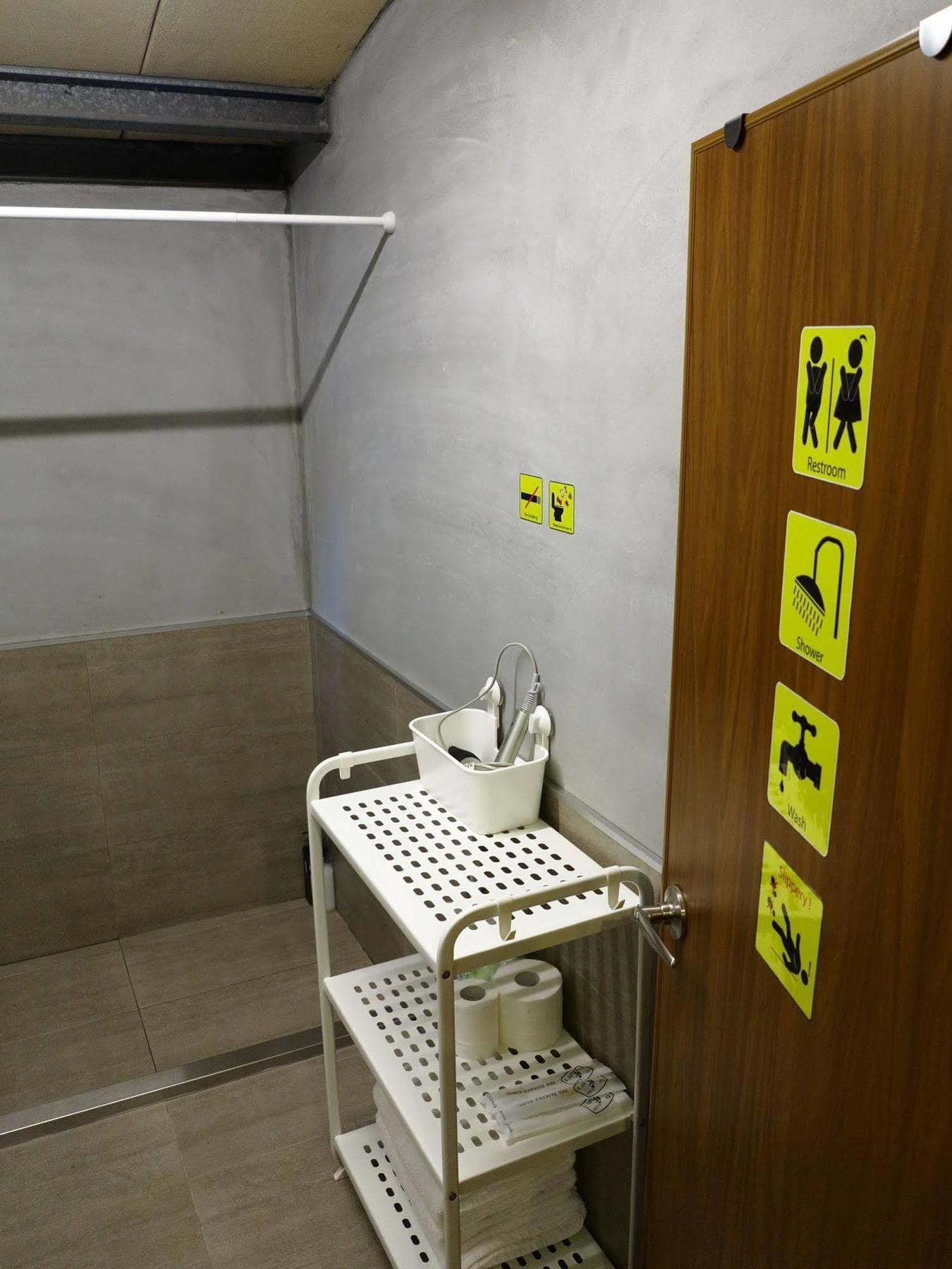 The Packer'S Hostel Taipei Esterno foto